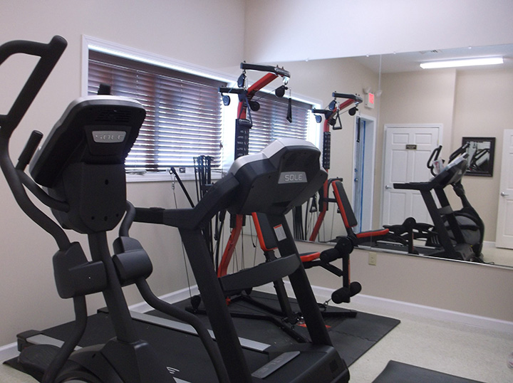 Colonial Heights - Image 4