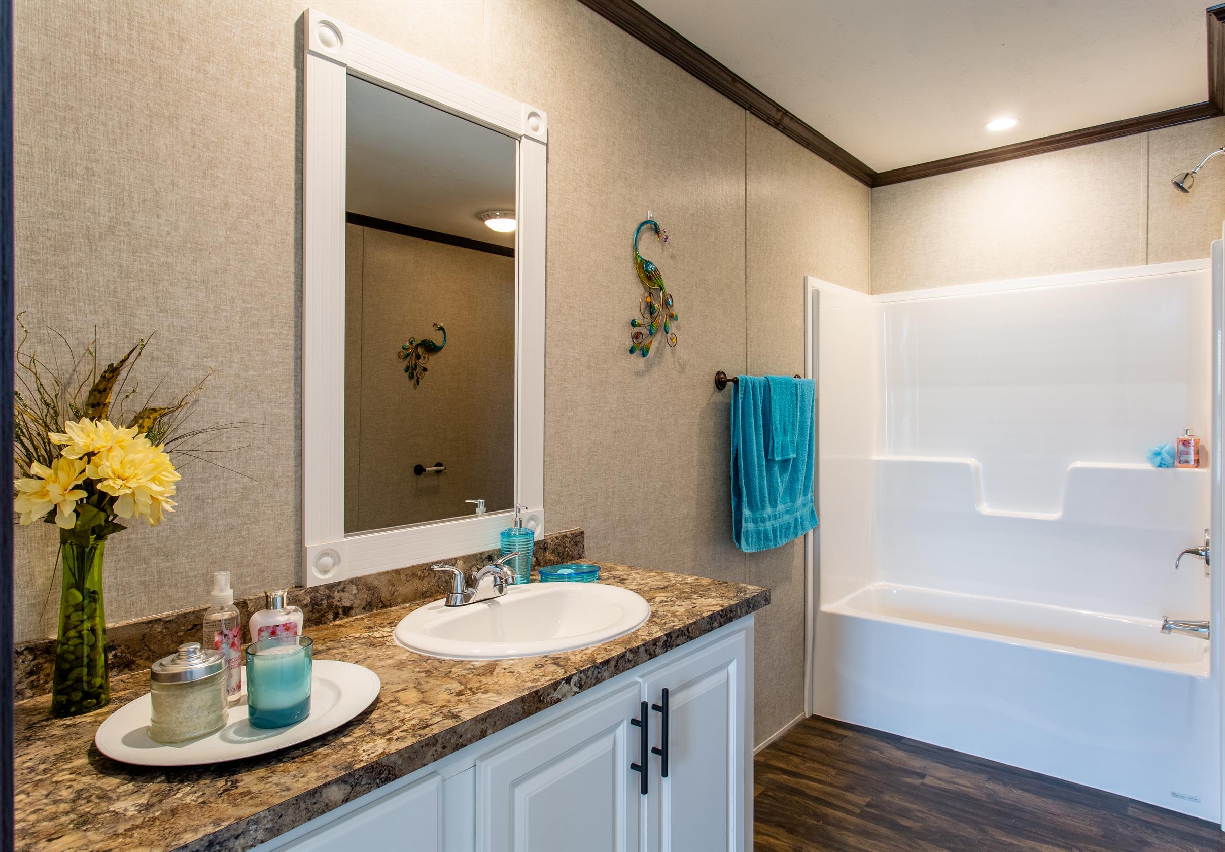 Colonial Heights - Image 7
