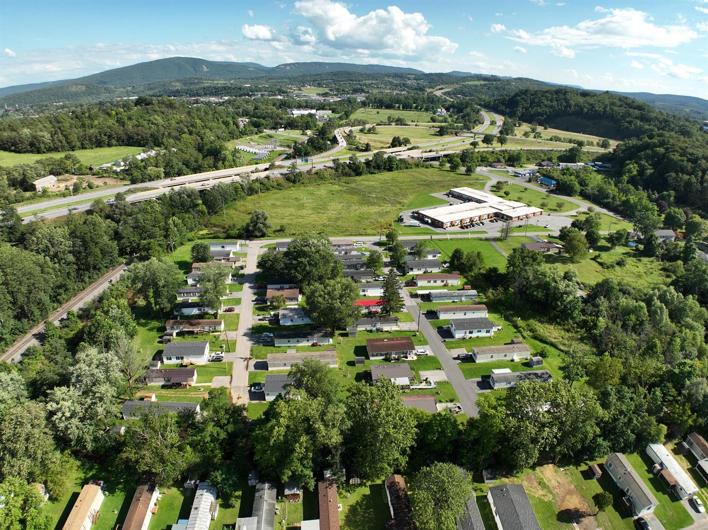 Cross Keys Village - Image 5