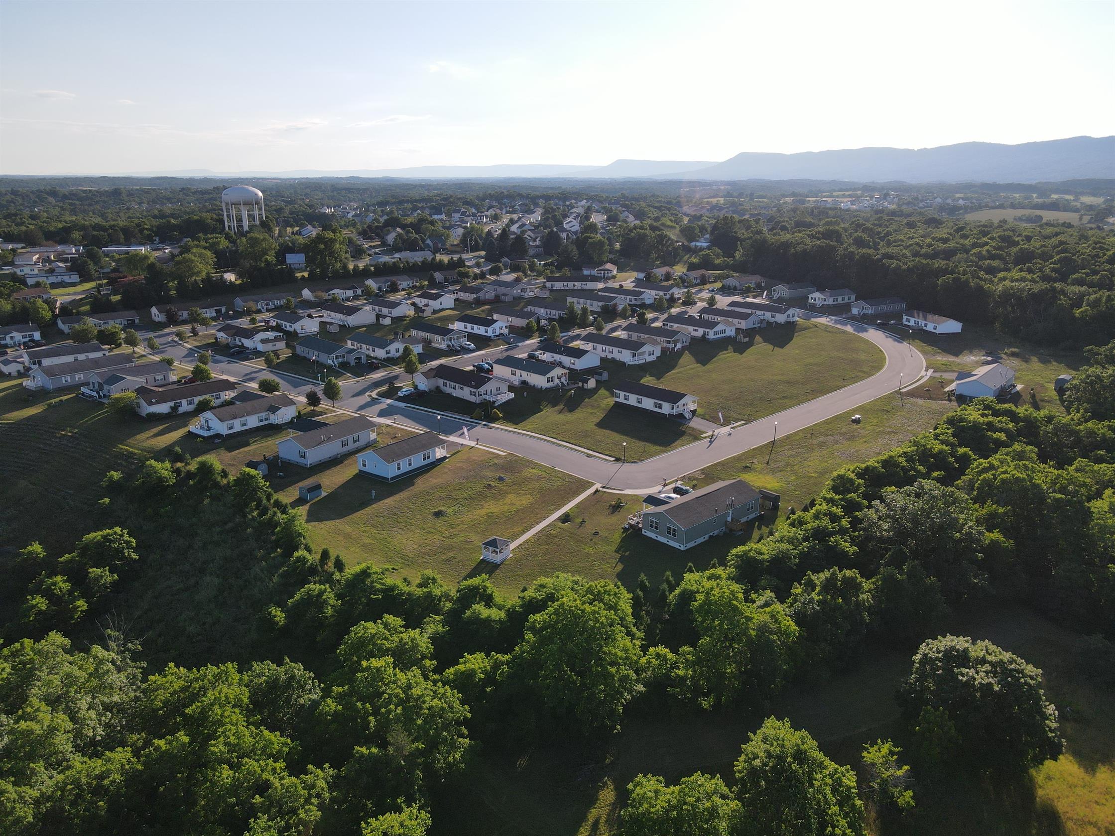 Pine Manor - Image 21