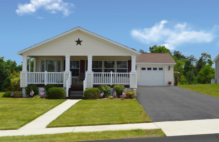 Pine Manor community image