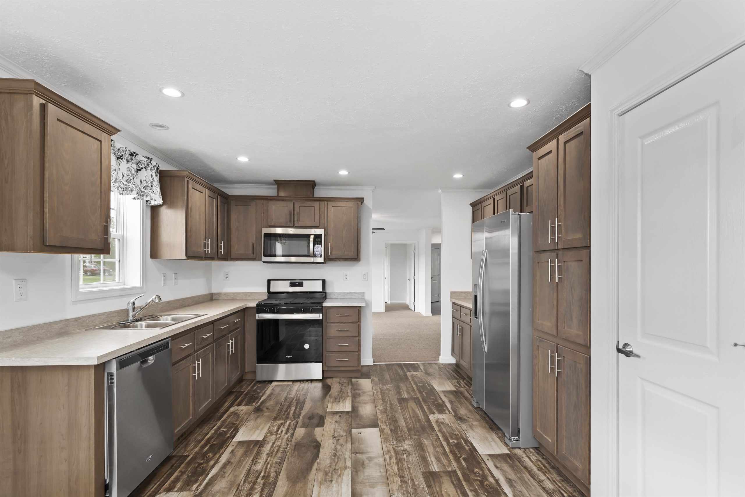 Pine Manor - Image 58