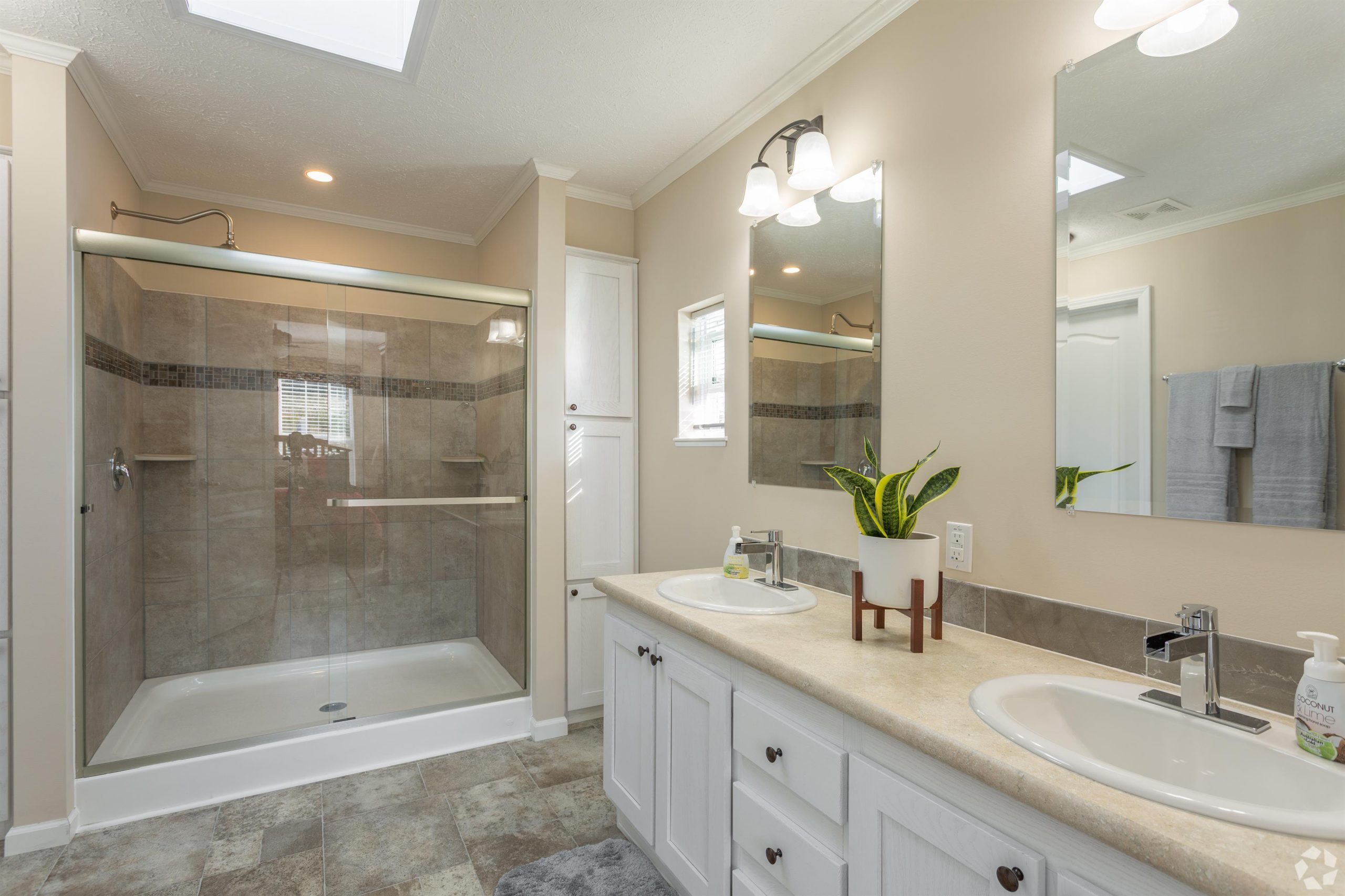 Hudson Estates - Image 8