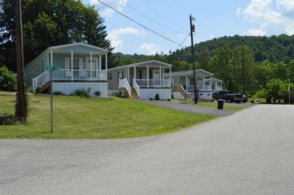Rostraver Estates - Image 2