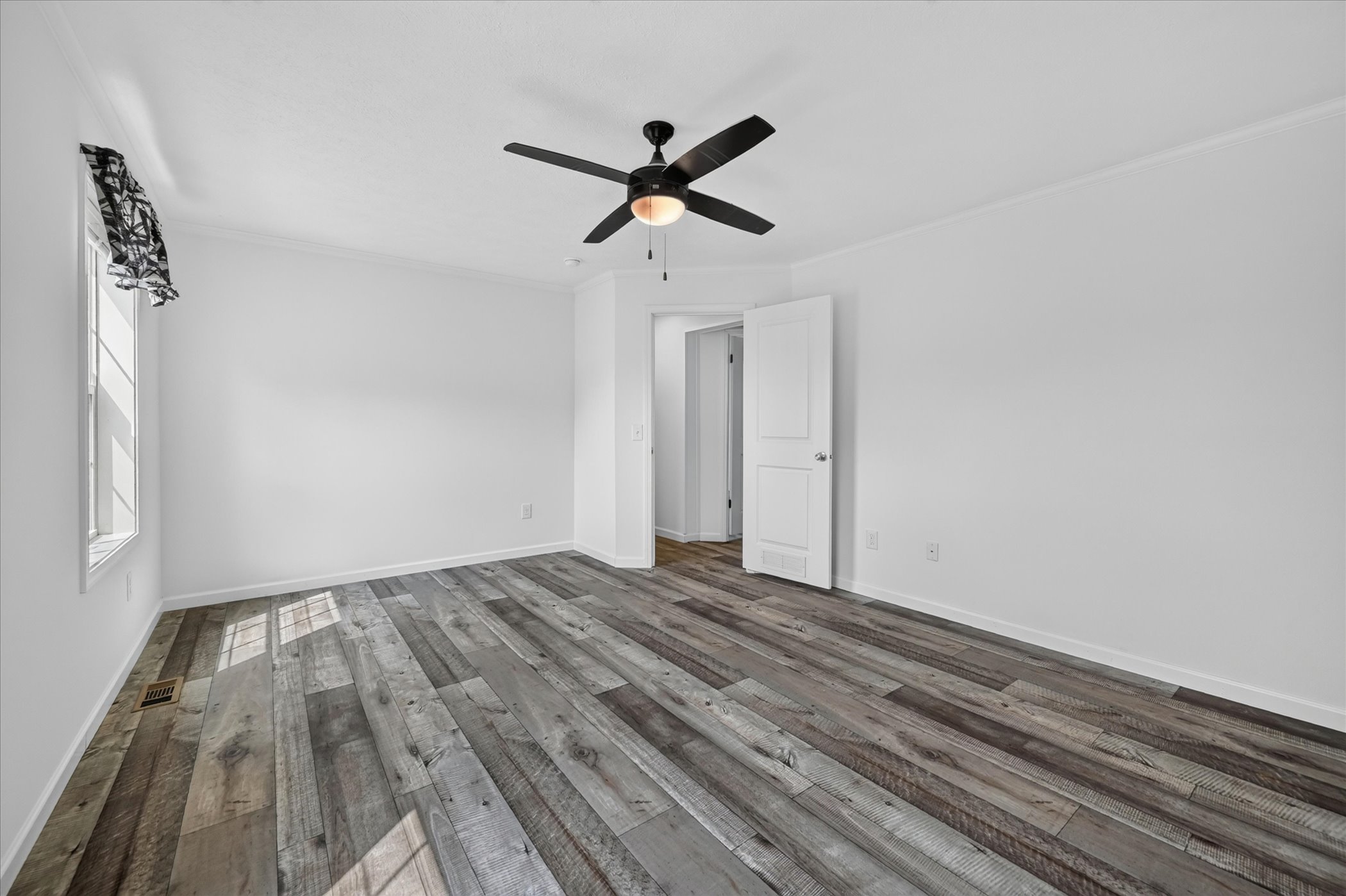 Hillside Estates - Image 24