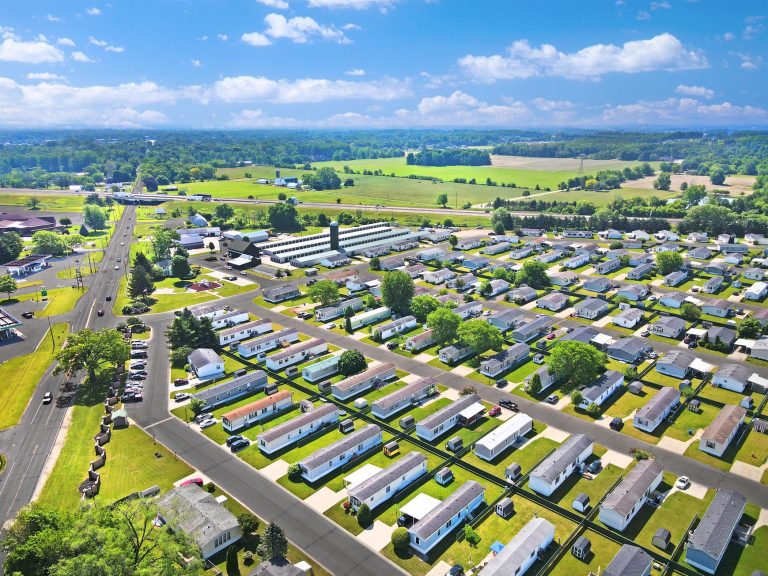 Forest Creek community image