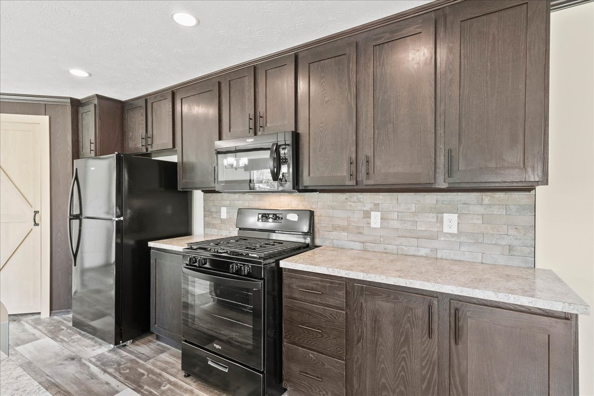 Lakeview Meadows - Image 20