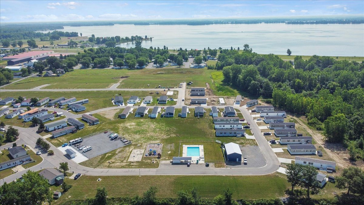 Lakeview Meadows - Image 9