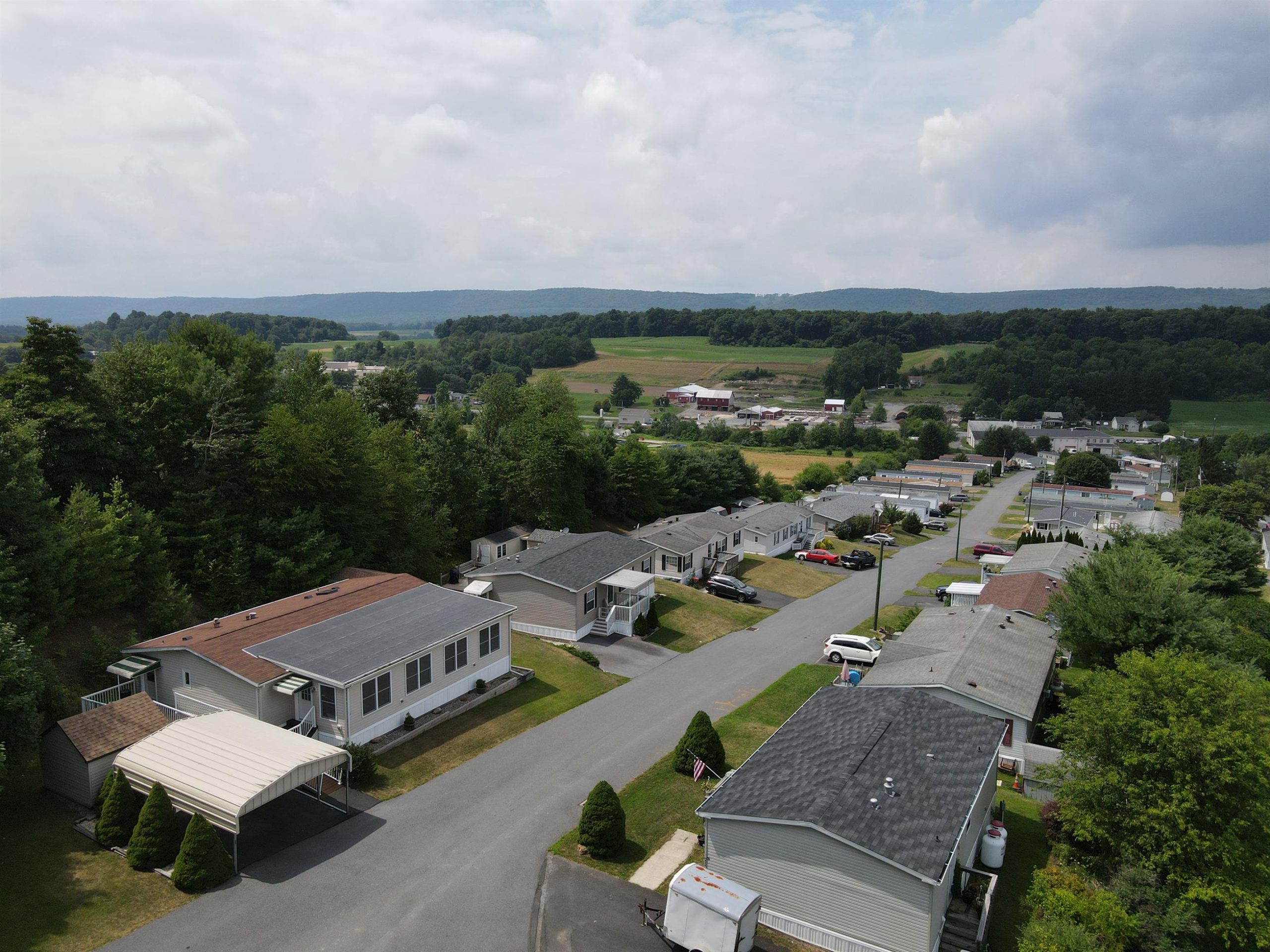Frieden Manor - Image 5
