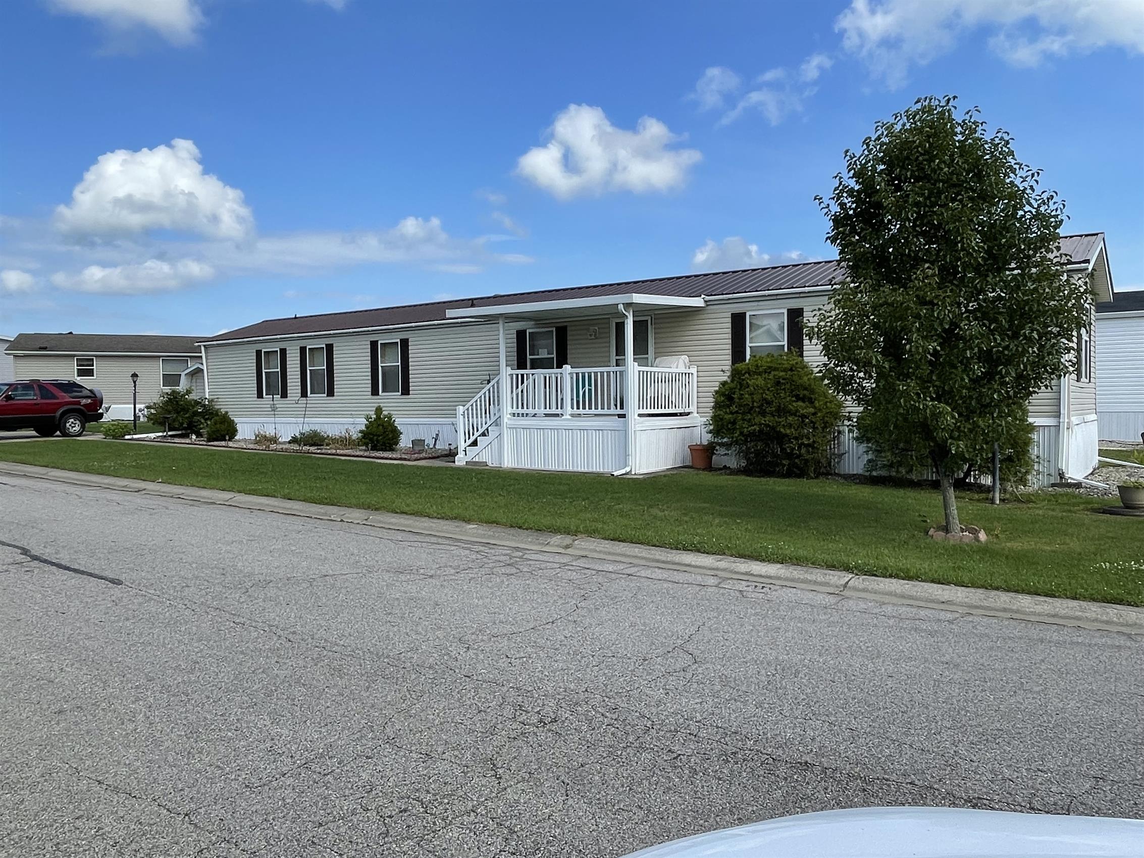 Summit Village - IN - Image 11