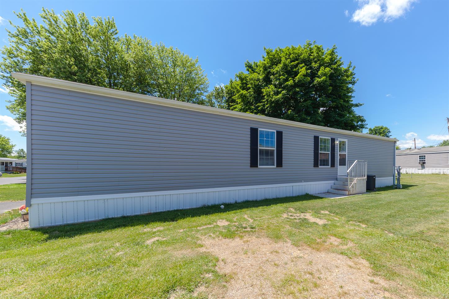 Green Acres - Image 11