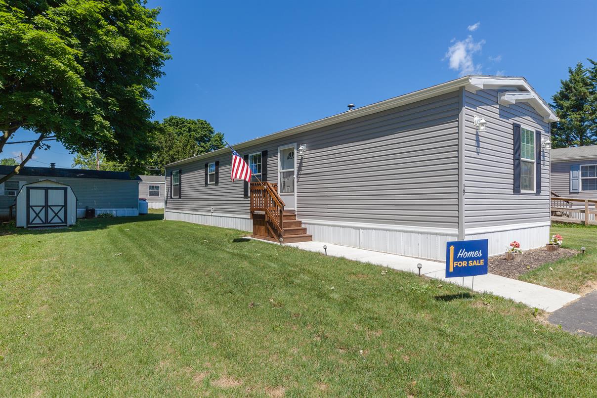 Green Acres - Image 1