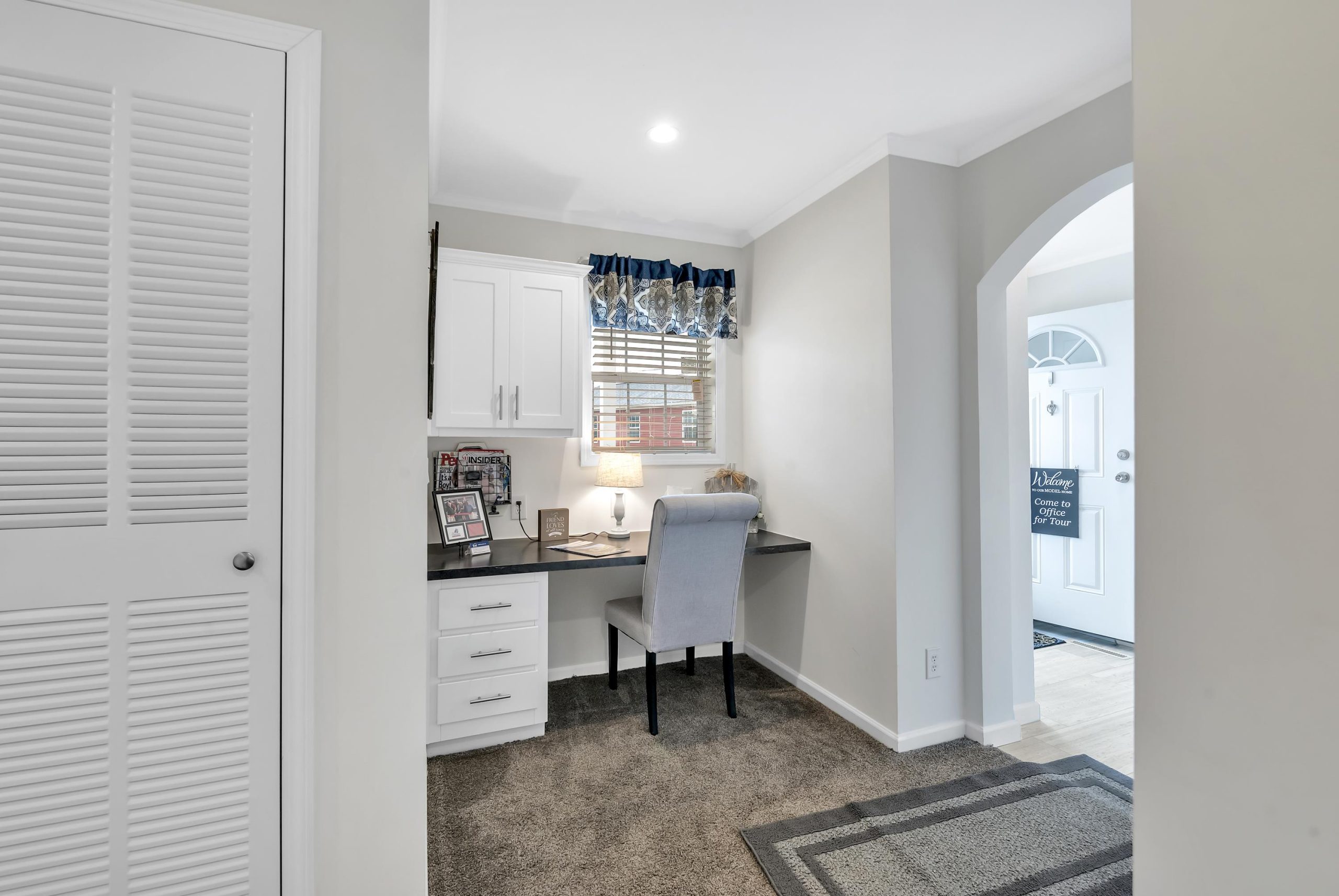 UMH Somerset Sales Center - Image 15