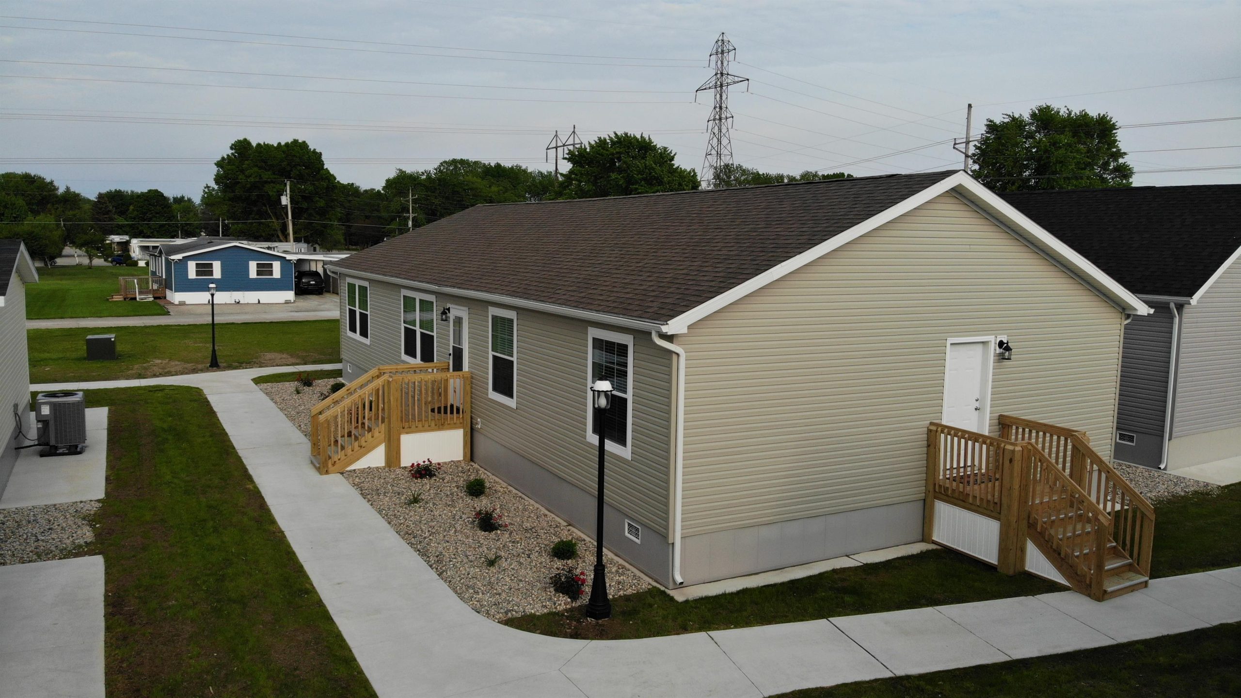 Redbud Sales Center - Image 3