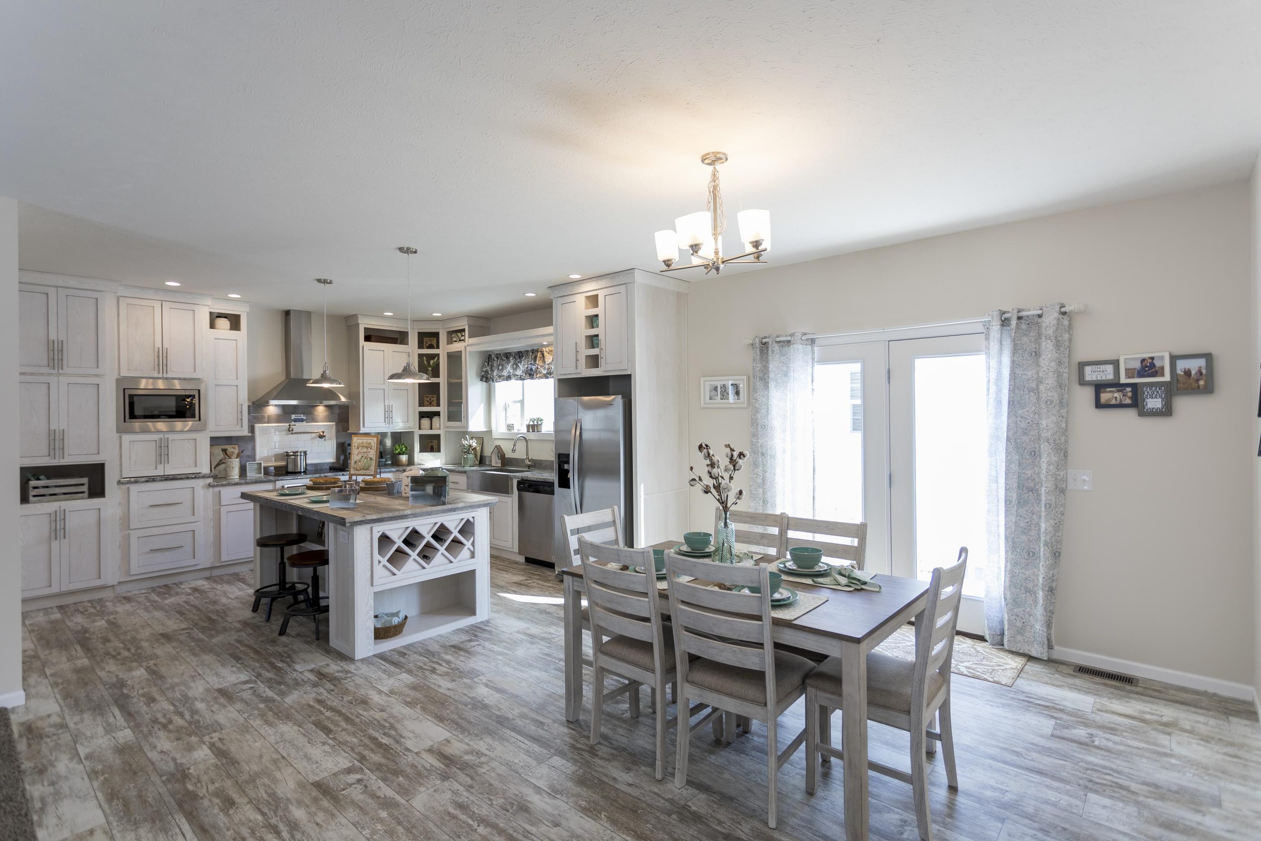 Redbud Sales Center - Image 11