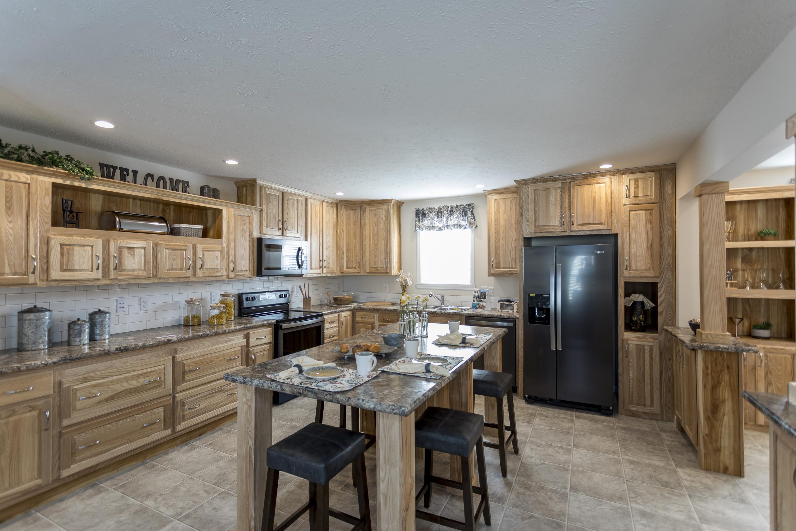 Redbud Sales Center - Image 12