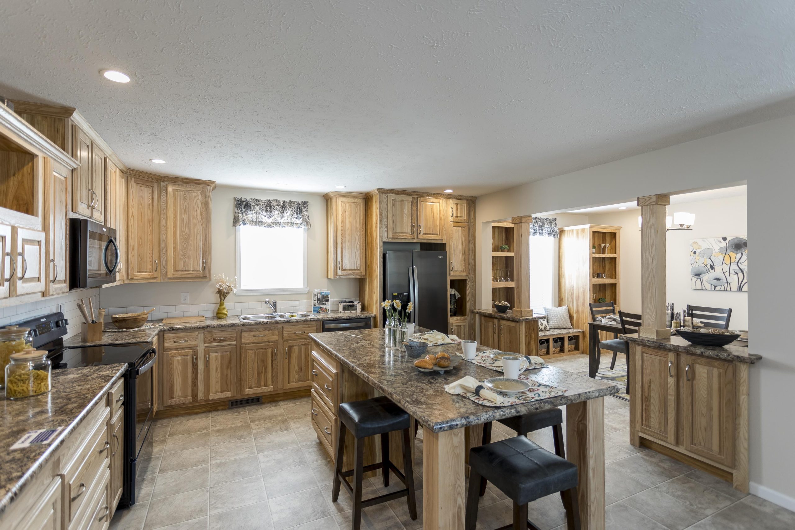 Redbud Sales Center - Image 13