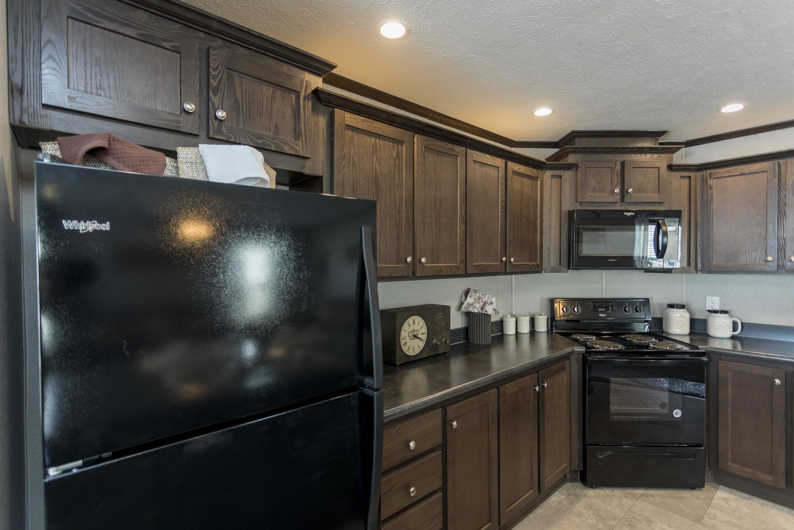 Redbud Sales Center - Image 22