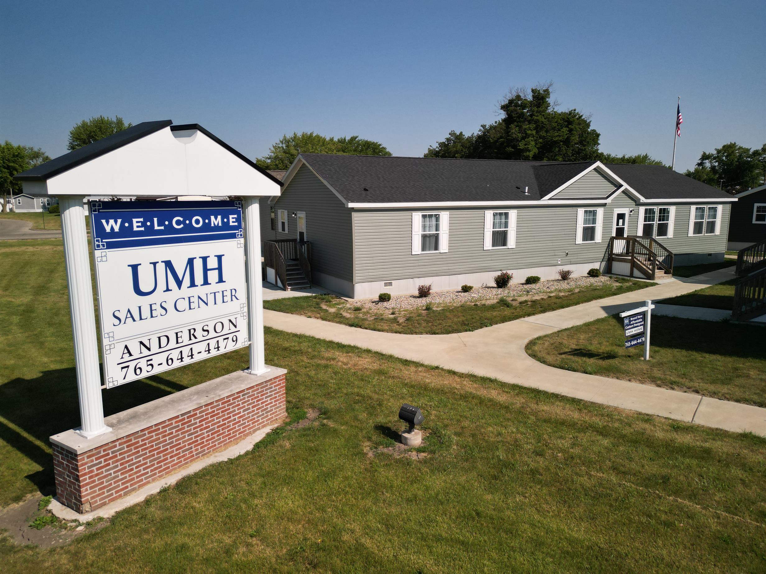 Redbud Sales Center - Image 36
