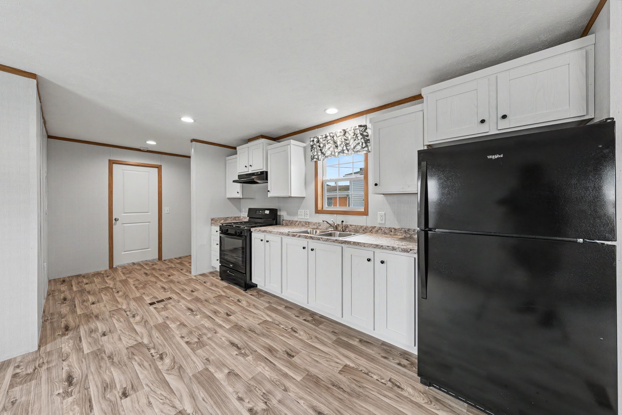 Lake Erie Estates - Image 28