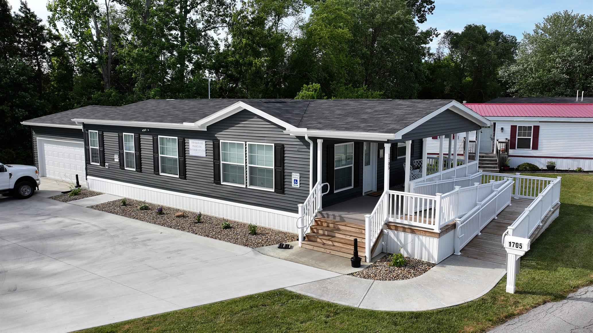 Bayshore Estates - Image 1