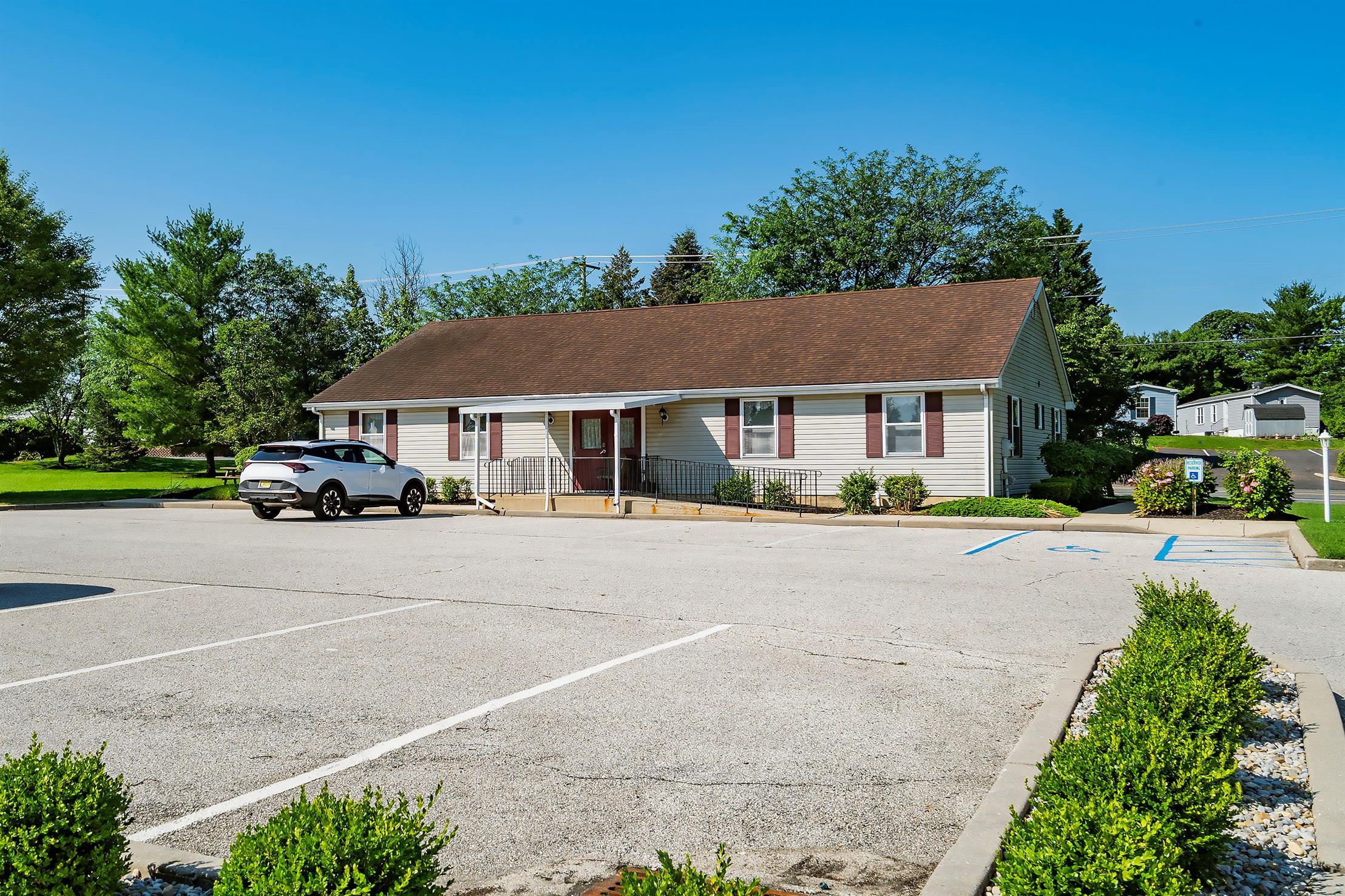 Maplewood Village - Image 8