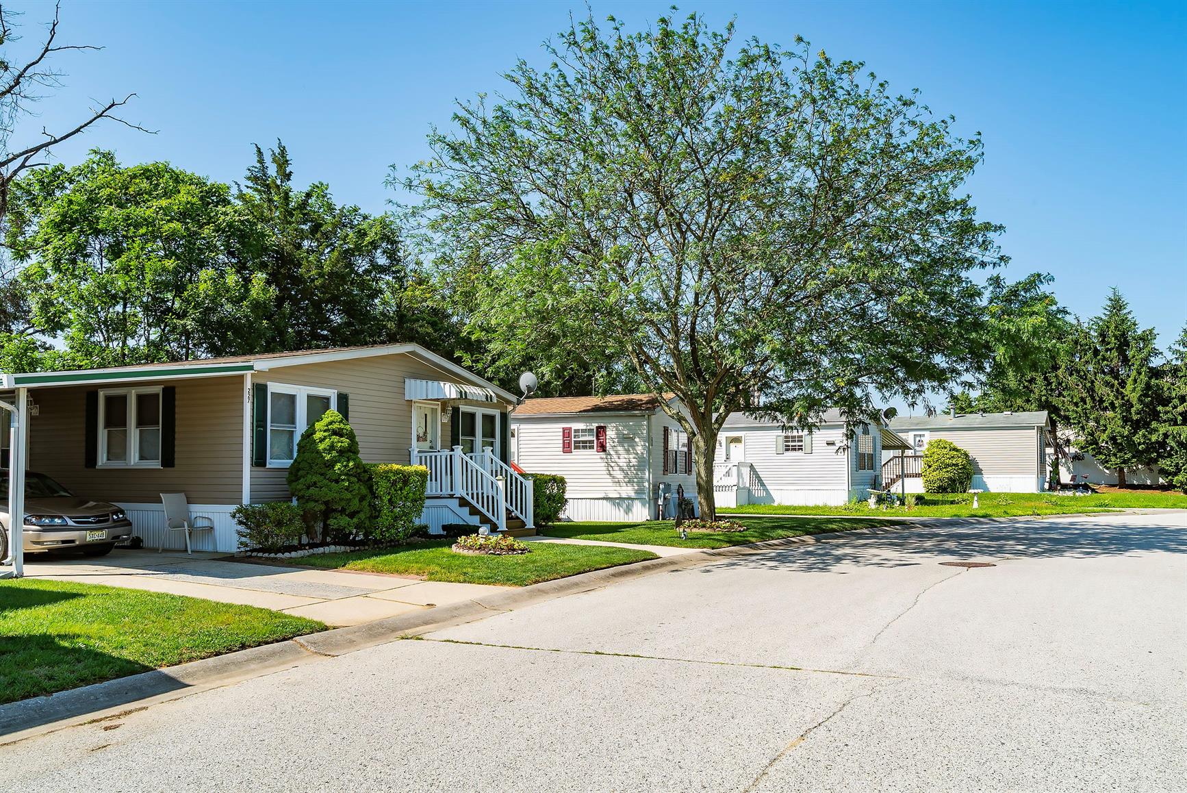 Maplewood Village - Image 12