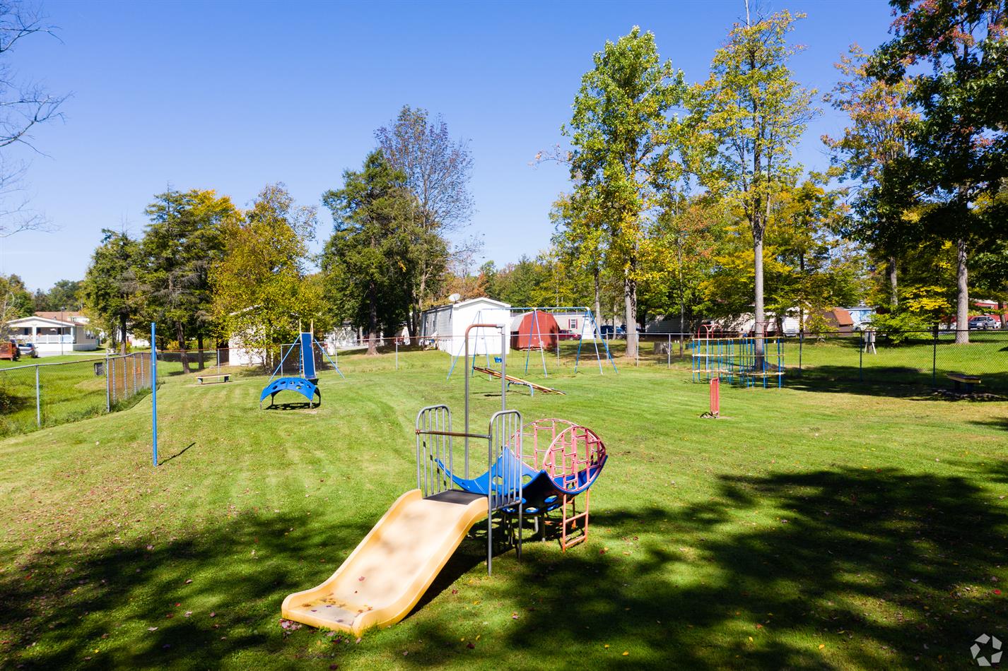 Laurel Woods - Image 3