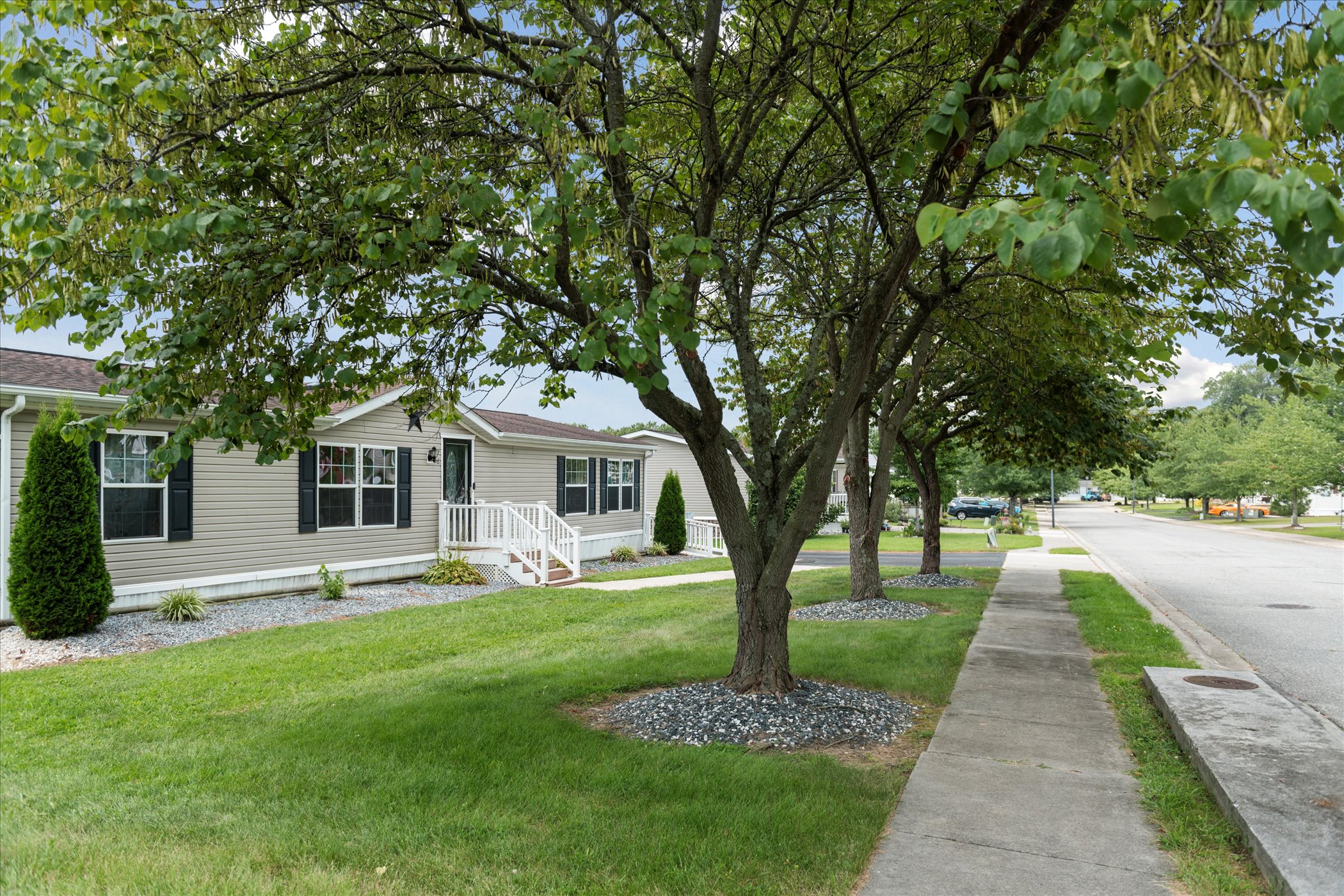 Maybelle Manor - Image 3