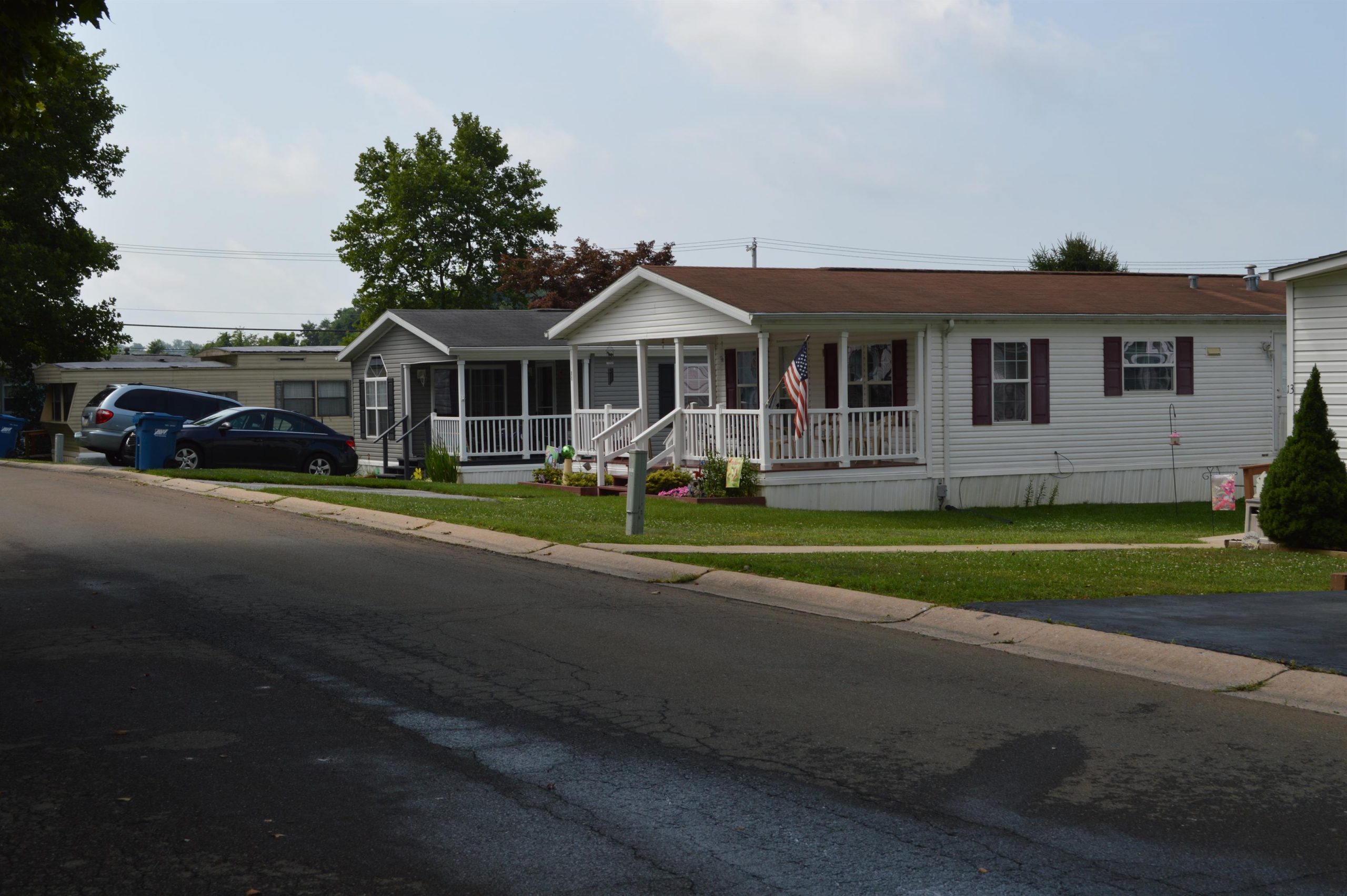 Oxford Village - Image 9