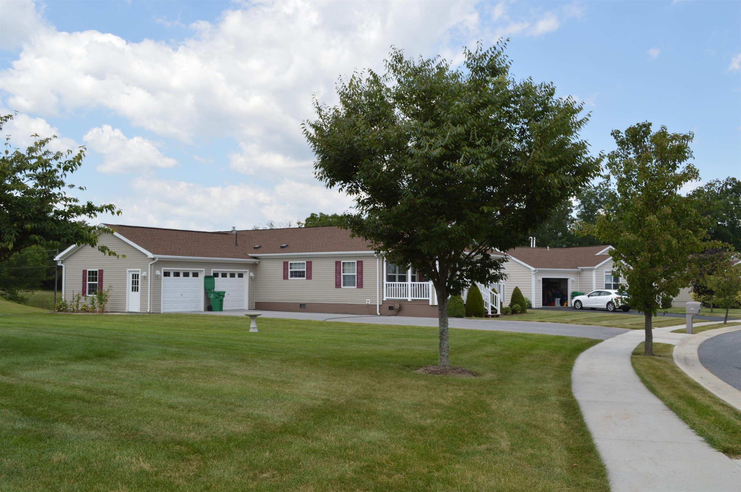 Pine Ridge - Image 16