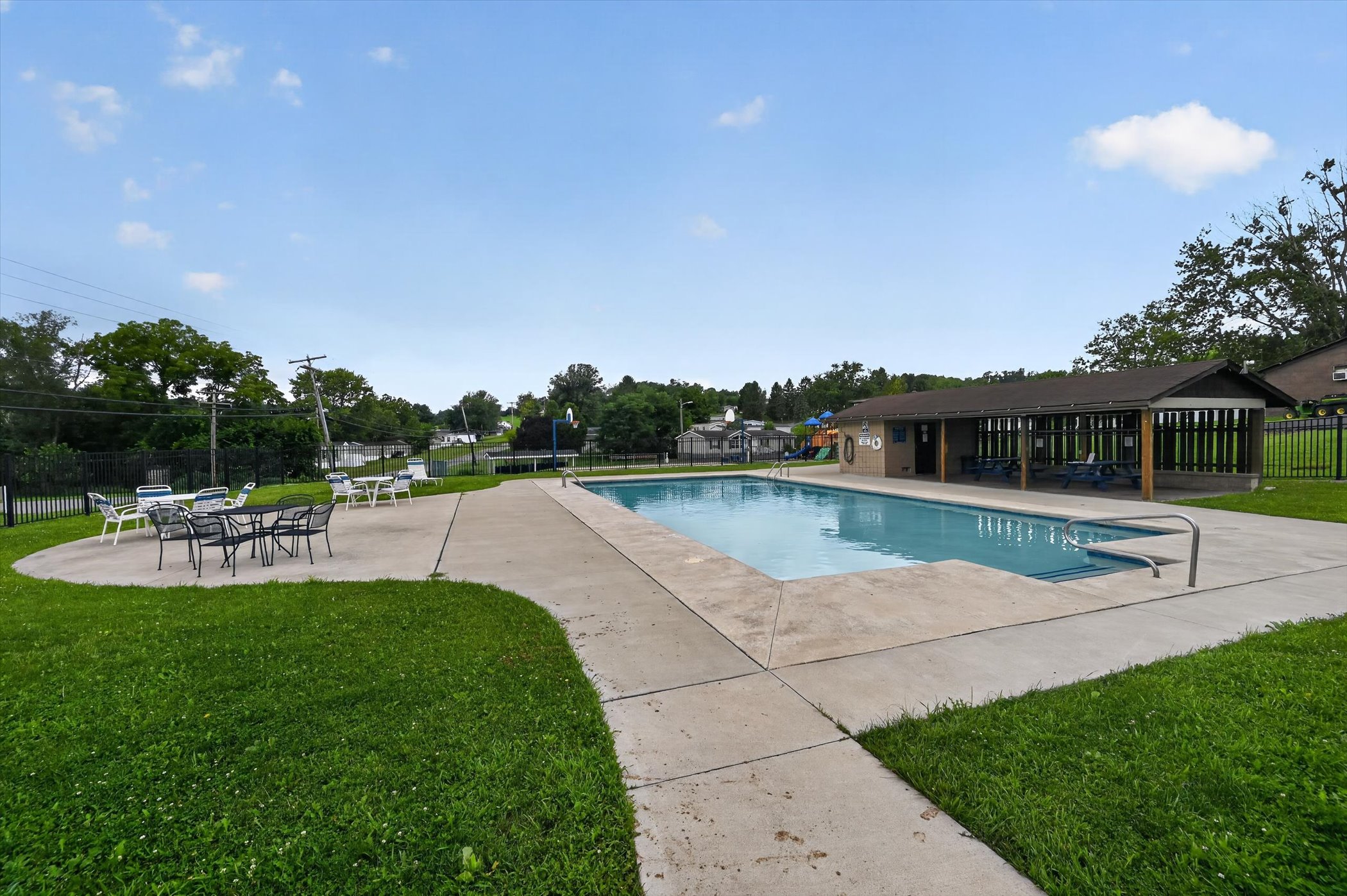 Port Royal Village - Image 32
