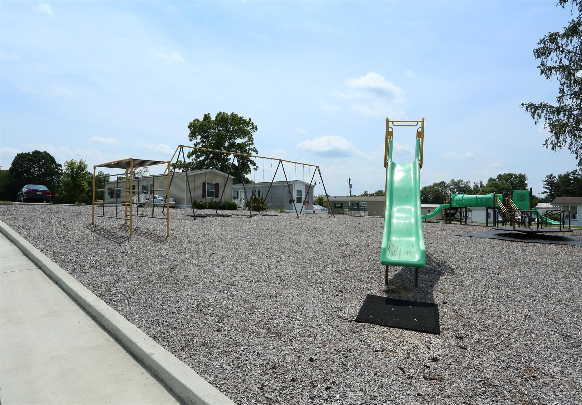 Spreading Oaks Village - Image 4