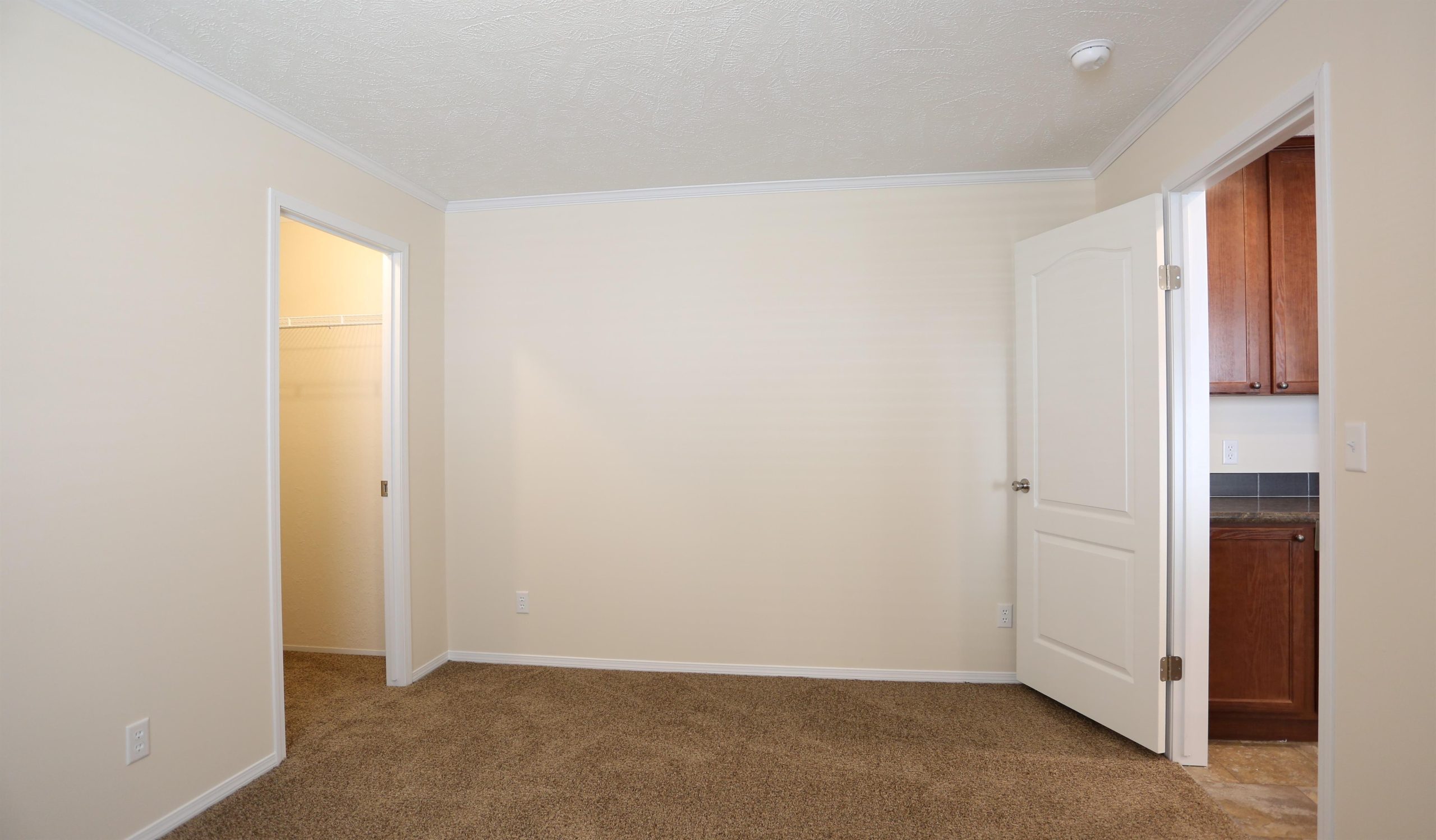 Spreading Oaks Village - Image 10