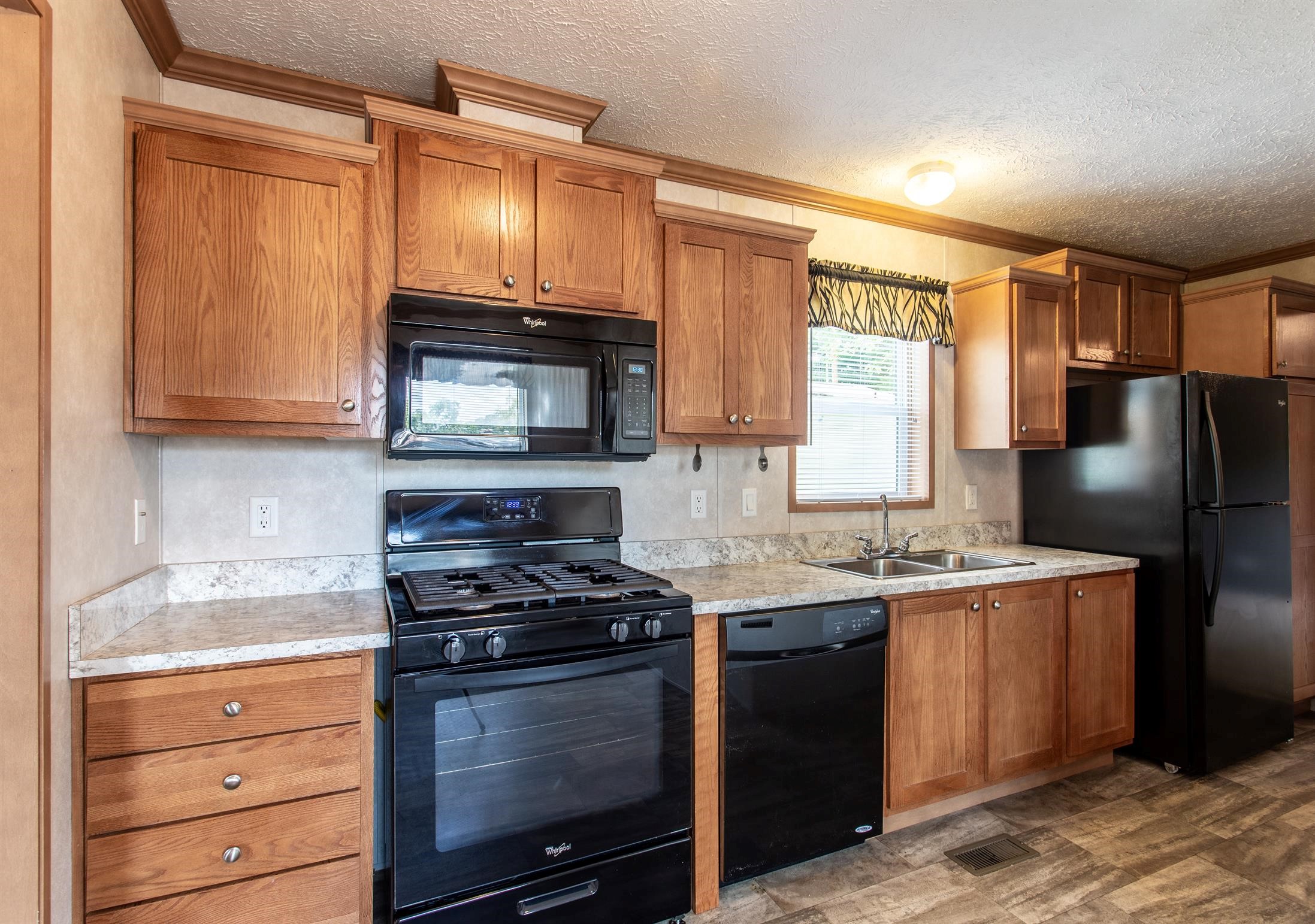 Spreading Oaks Village - Image 43