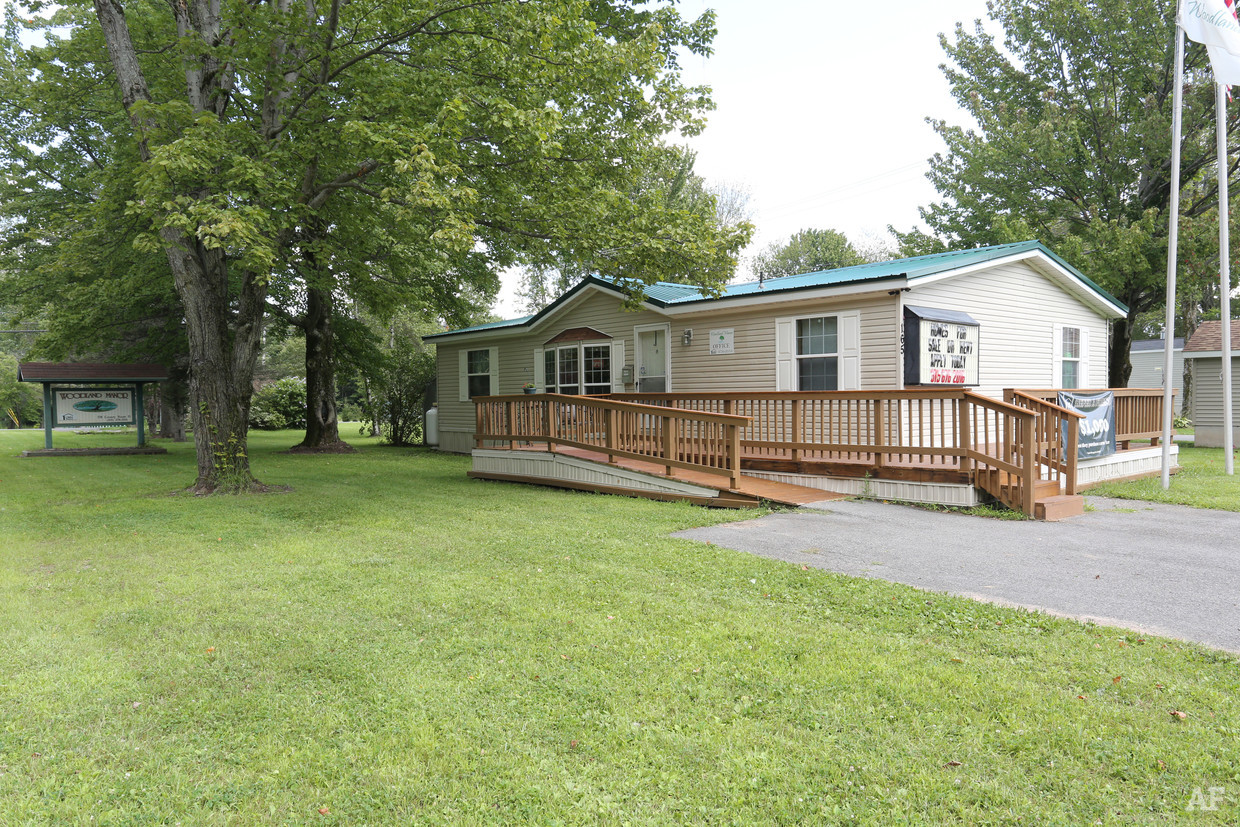 Woodland Manor - Image 2
