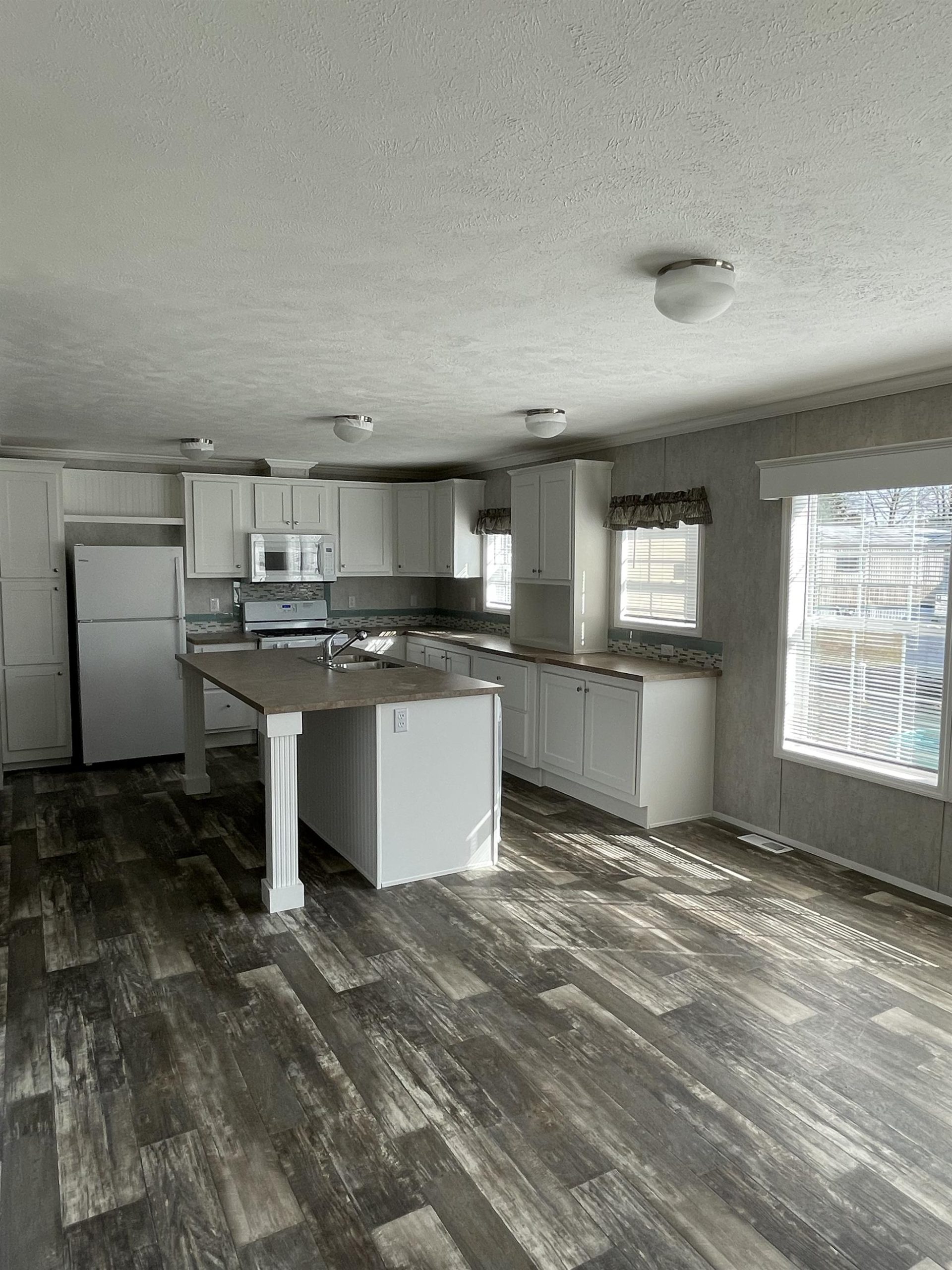 Woodland Manor - Image 19