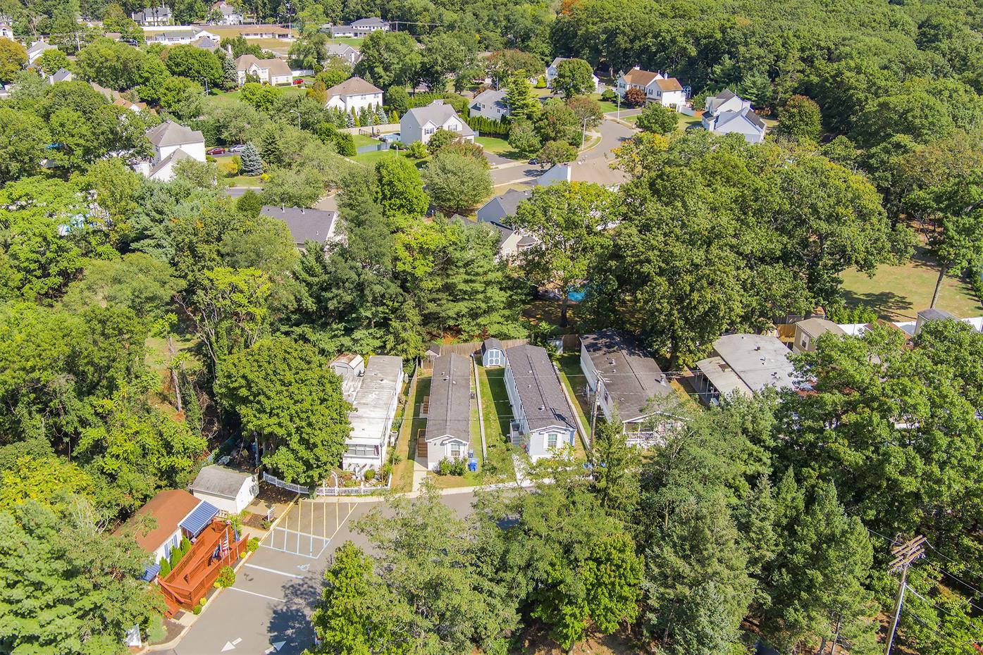 Woodlawn Village - Image 15