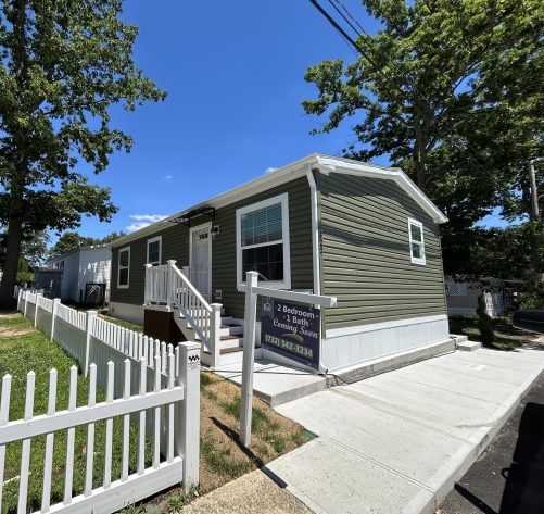 Woodlawn Village - Image 4