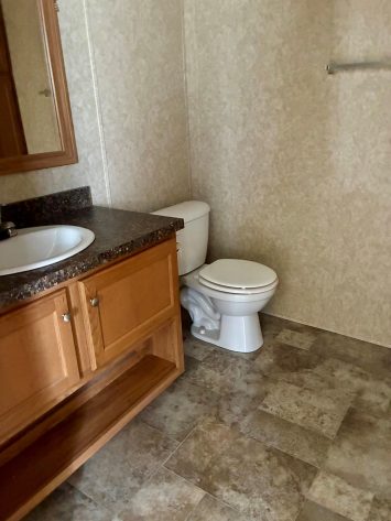 2ND BATHROOM