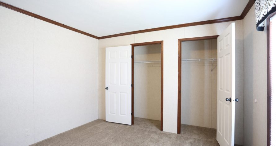 Colonial Heights - Image 6