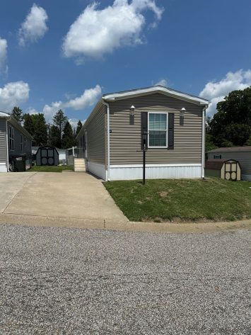 Colonial Heights - Image 2