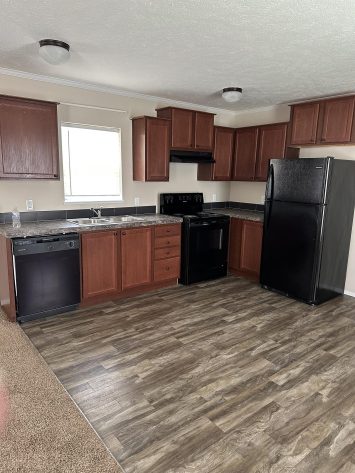 Colonial Heights - Image 3