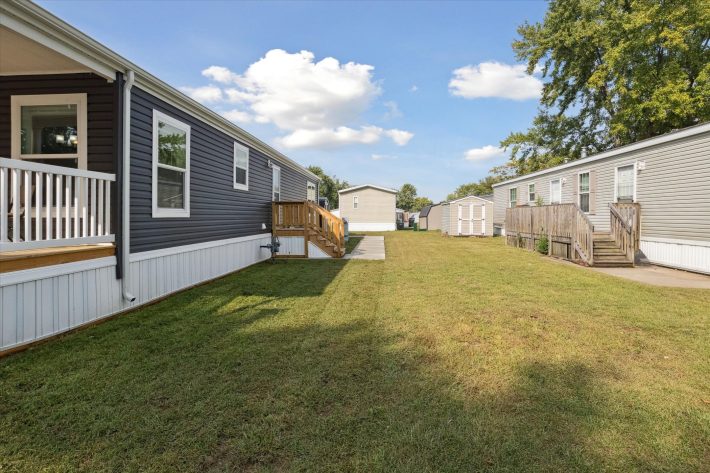 Holiday Village - IN - Image 7
