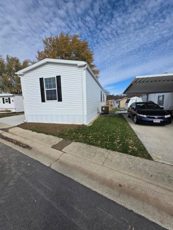 Clinton Manufactured Home Resort - Image 3