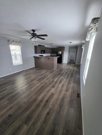 Clinton Manufactured Home Resort - Image 9