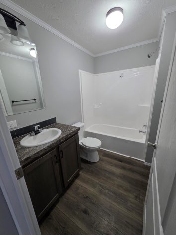Clinton Manufactured Home Resort - Image 19