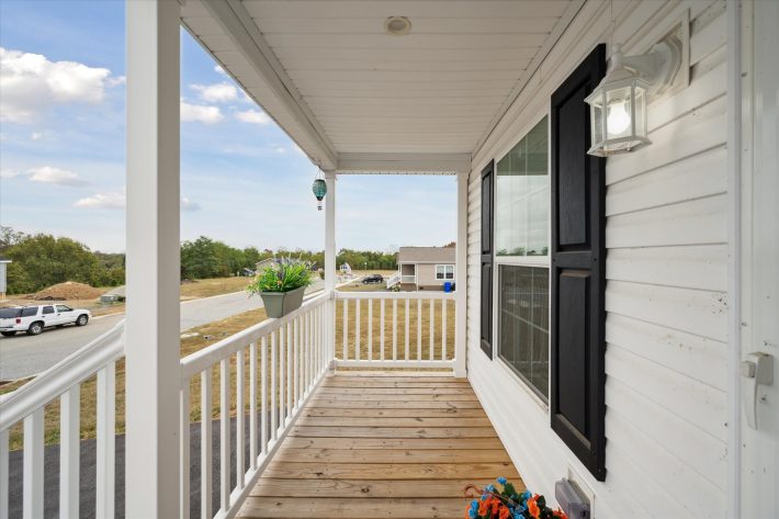 Pine Manor - Image 7