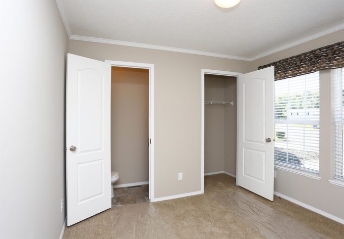 Pikewood Manor - Image 2