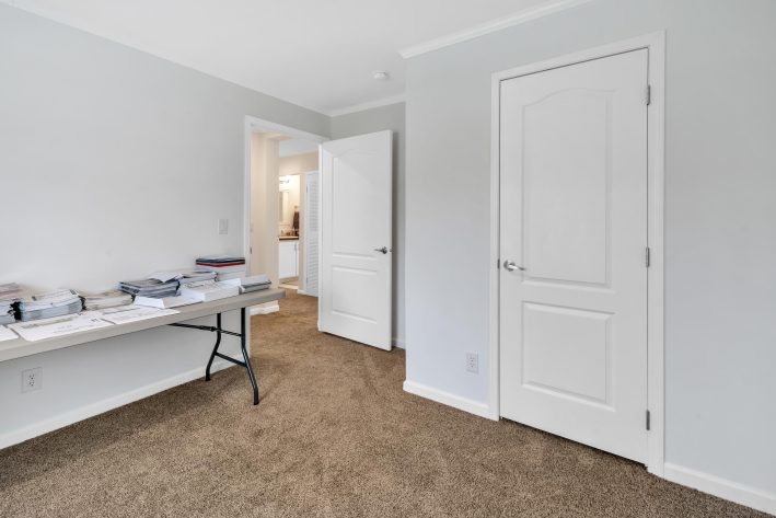 UMH Somerset Sales Center - Image 24